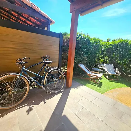 Hébergement de vacances Charmante Maisonnette - Piscine, Sauna, Jacuzzi *